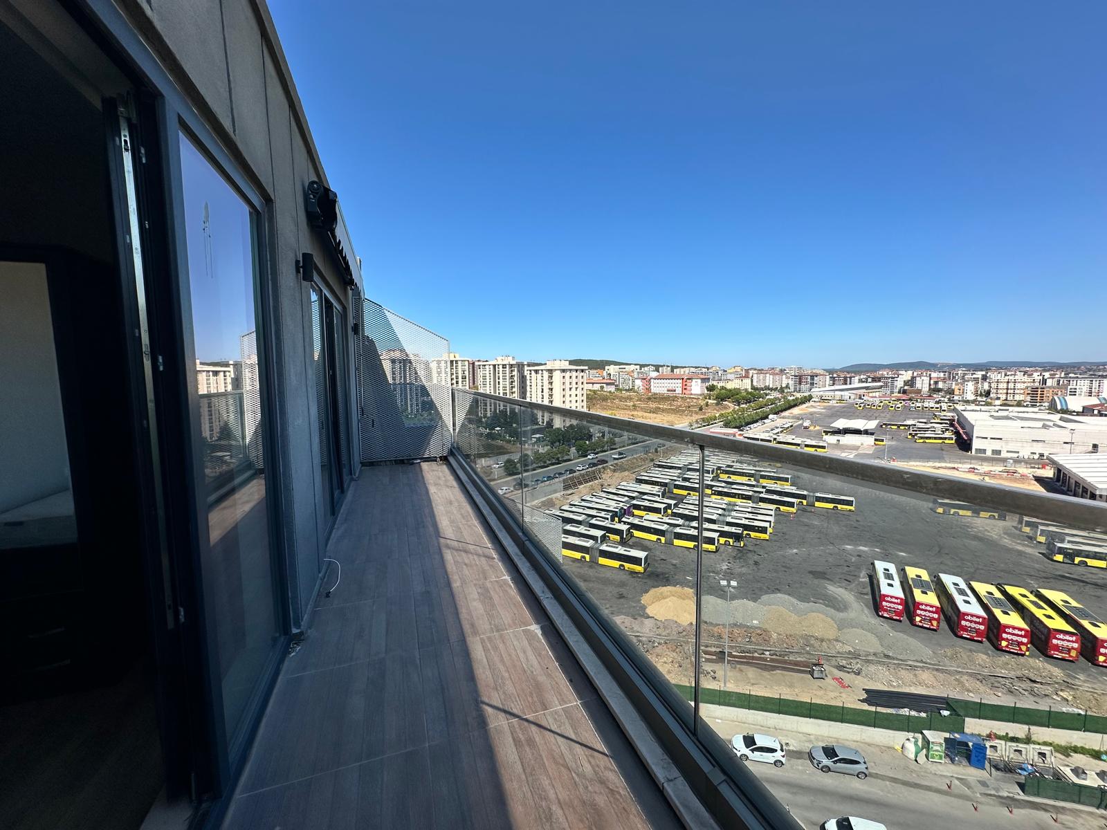 LENS İSTANBUL DA EŞYALI 2+1 TERASLI DUBLEX 2 WC Lİ KİRALIK DAİRE